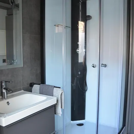 Pansiyon Q-lodge 104 Matten bei Interlaken